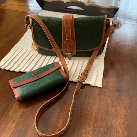 Dooney & Bourke All Weather Leather Shoulder Bag and matching Wallet Green & Tan - Picture 1 of 10